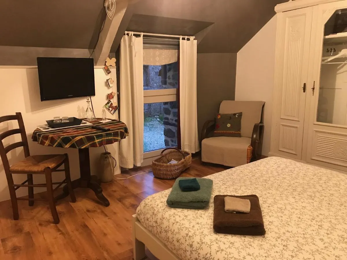 Bed & Breakfast Chambre A La Campagne Quebriac France